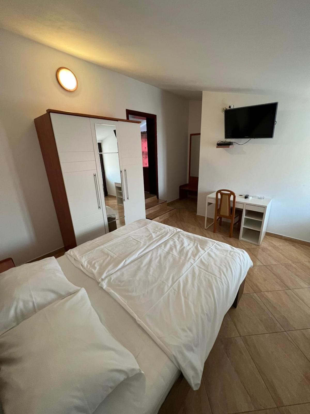 Bellevue Rooms Stara Baška Εξωτερικό φωτογραφία