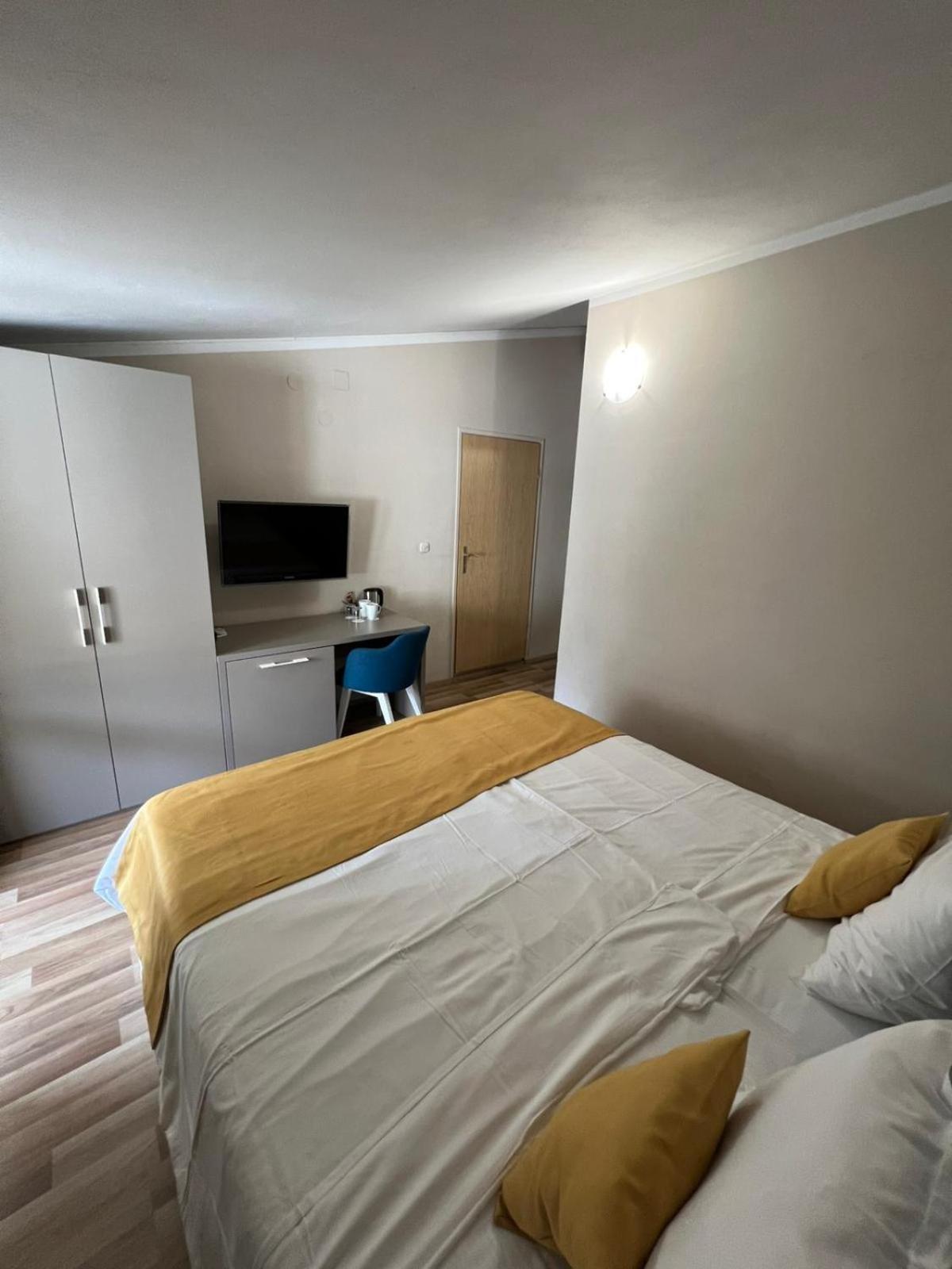 Bellevue Rooms Stara Baška Εξωτερικό φωτογραφία
