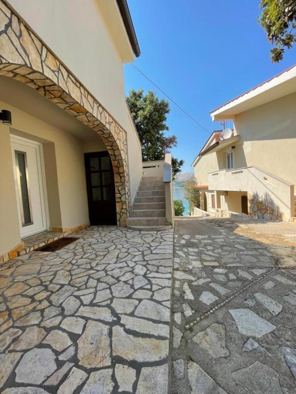 Bellevue Rooms Stara Baška Εξωτερικό φωτογραφία